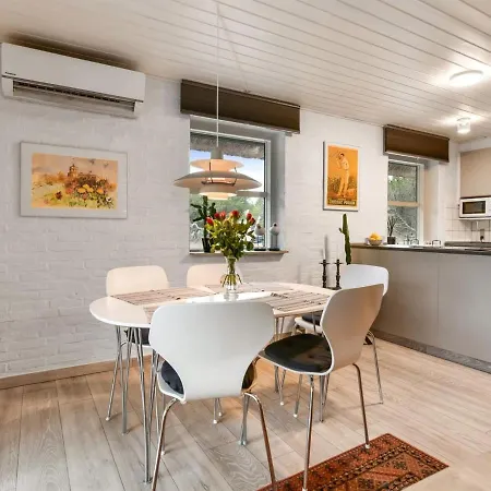 Roswitha - 1-5km From The Sea By Interhome *