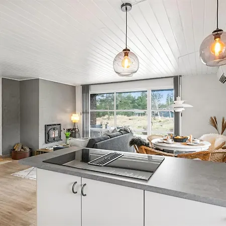 Roswitha - 1-5km From The Sea By Interhome *